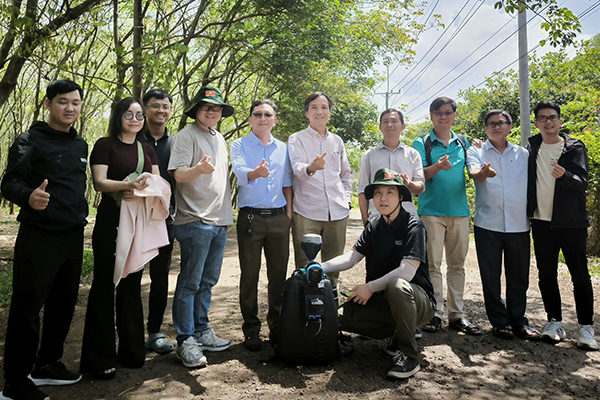 Researchers in Vietnam